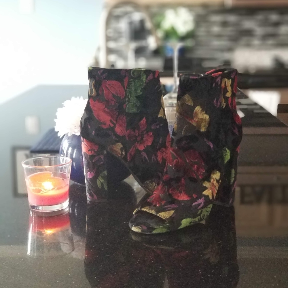 Women's Floral Textile Peeptoe Ankle Booties